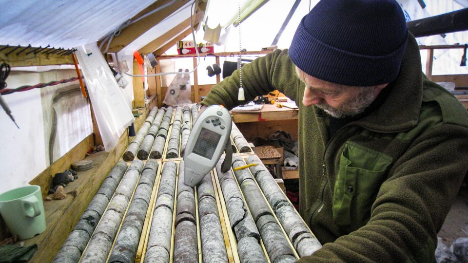 Core samples from the Nechalacho site are analyzed in a photo published by Avalon in 2009