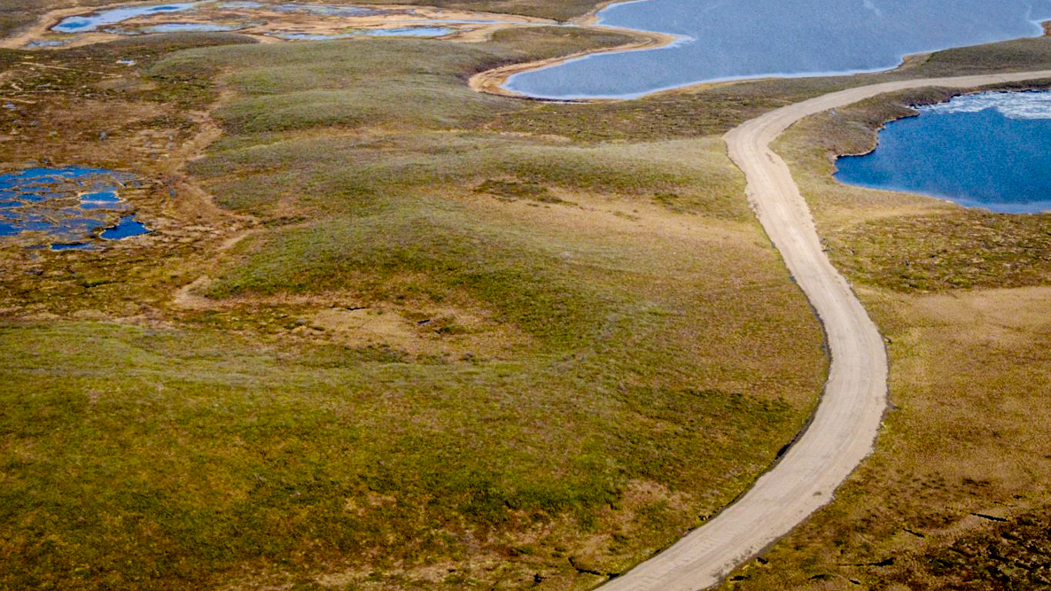An aerial view of the Inuvik-Tuk highway posted to Twitter by the Department of Infrastructure
