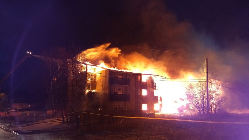A fire burns at the Rockhill apartment complex on Yellowknife's 54 Avenue