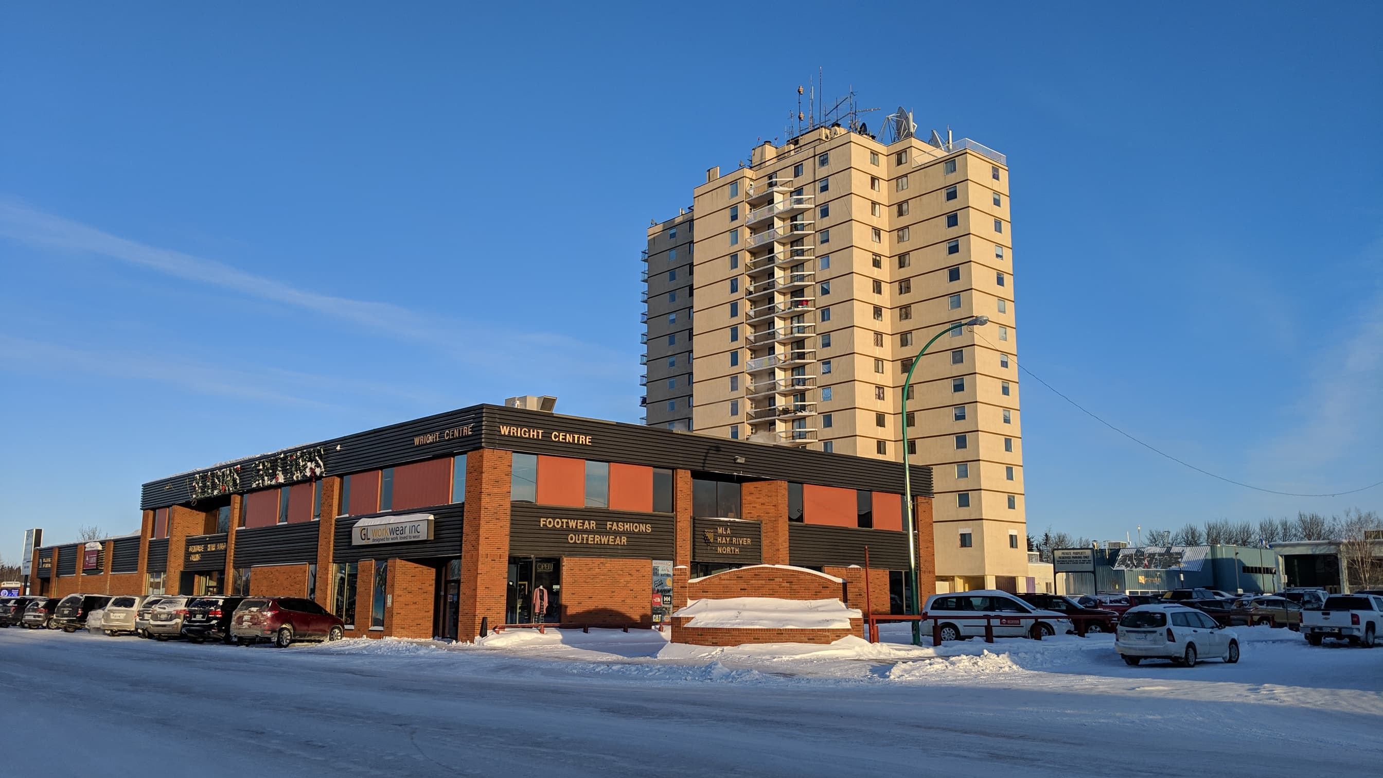 A file photo of downtown Hay River in February 2019. Sarah Pruys/Cabin Radio