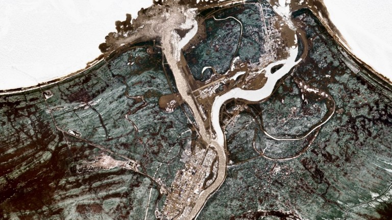 A Sentinel-2 satellite image of the Hay River region on May 12, 2022