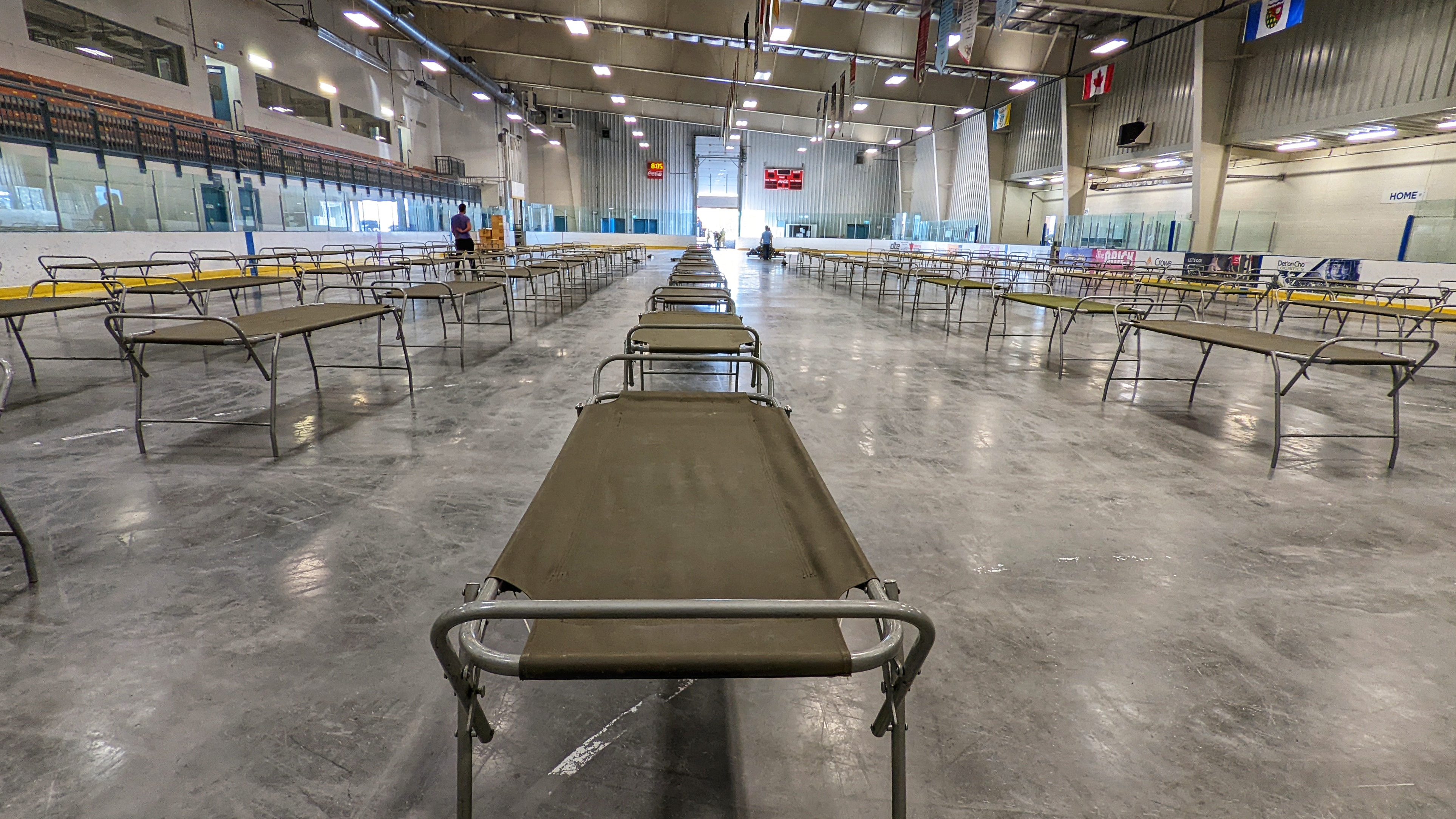 Cots for evacuees at Yellowknife's multiplex