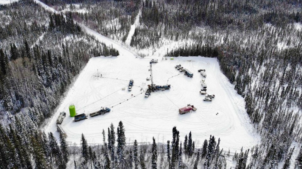 A Tu Deh-Kah geothermal well in winter