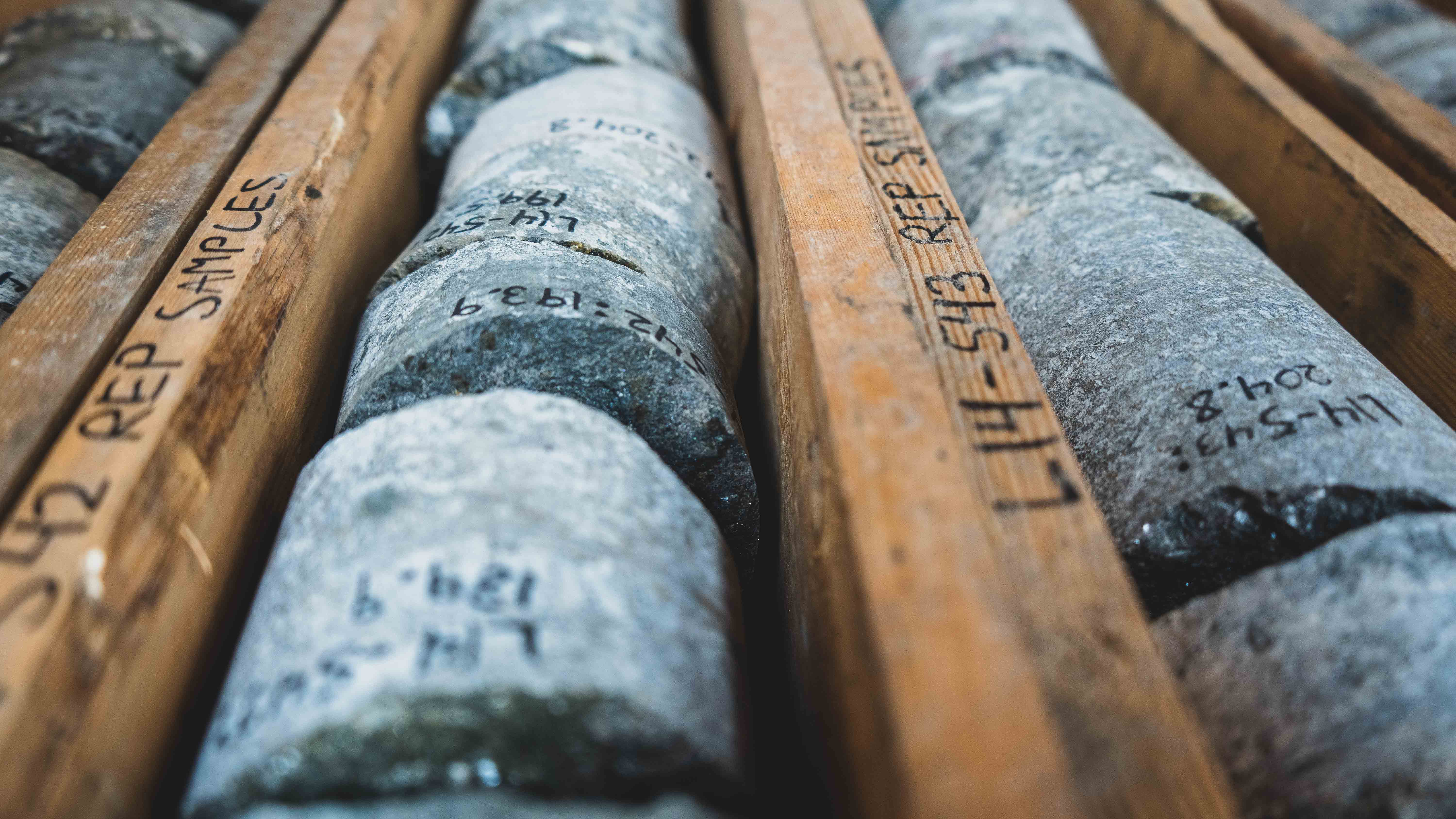 Core samples from the Nechalacho site. Sarah Pruys/Cabin Radio