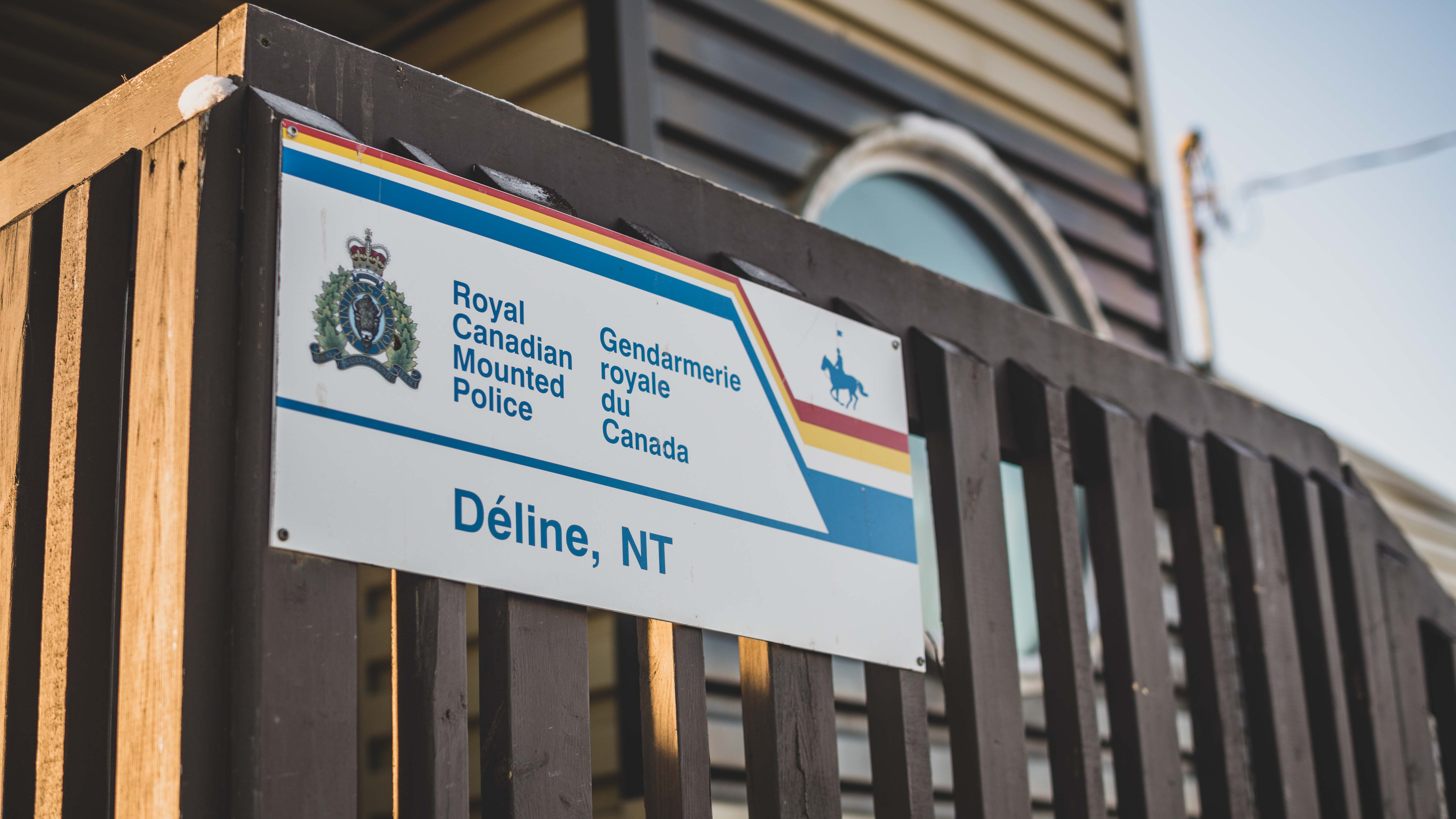 Délı̨nę's RCMP detachment