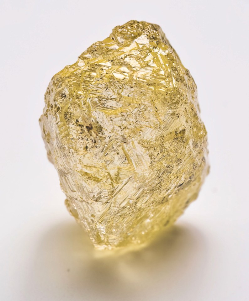 The original yellow rough diamond from Diavik