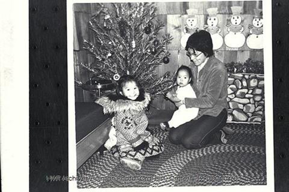 Lilian Kanayok and Shannon Kanayok alongside a woman identified by the NWT Archives as Sister Monique Pique in Ulukahktok in the mid-1970s