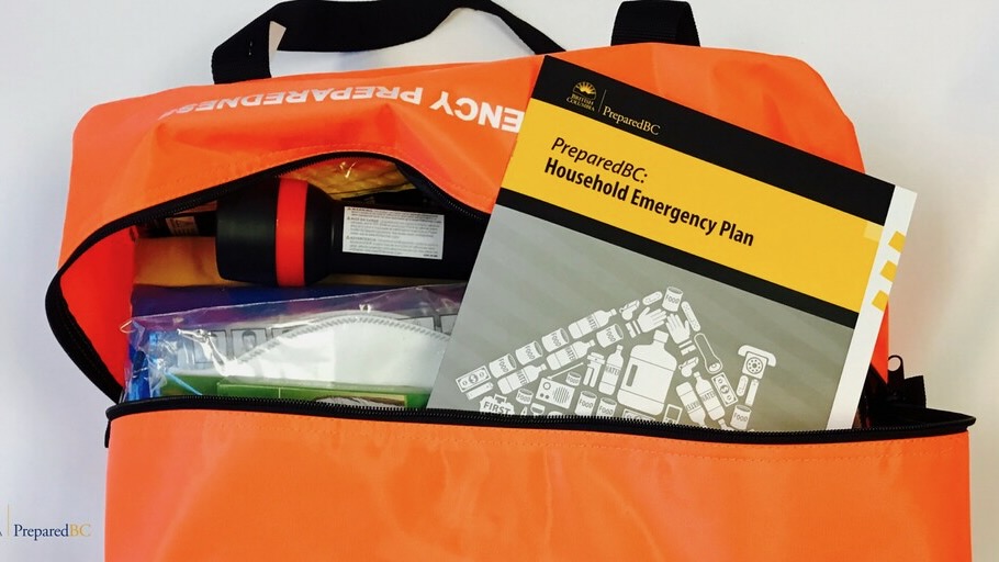 An example of an emergency kit. Prepared BC/Flickr (https://www.flickr.com/photos/77174816@N04/24362134077)