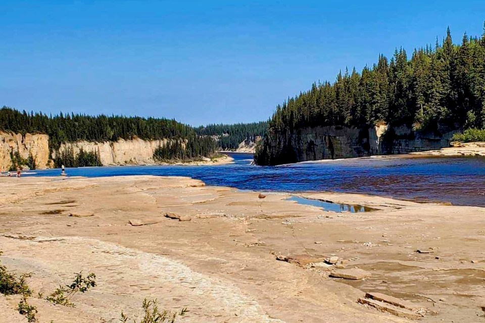 Exposed sections of the Hay River's bed. Photo: Marilyn Chalifoux