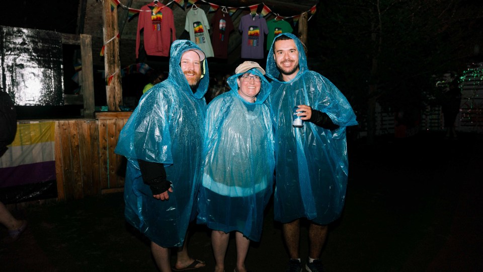 As the rain came down, the rain ponchos came out. Sarah Pruys/Cabin Radio