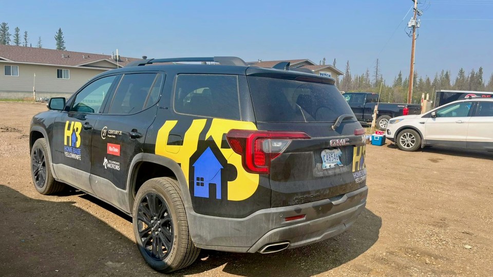 One of the vehicles used to evacuate Home Base Yellowknife youth, staff and pets. Photo: Tammy Roberts