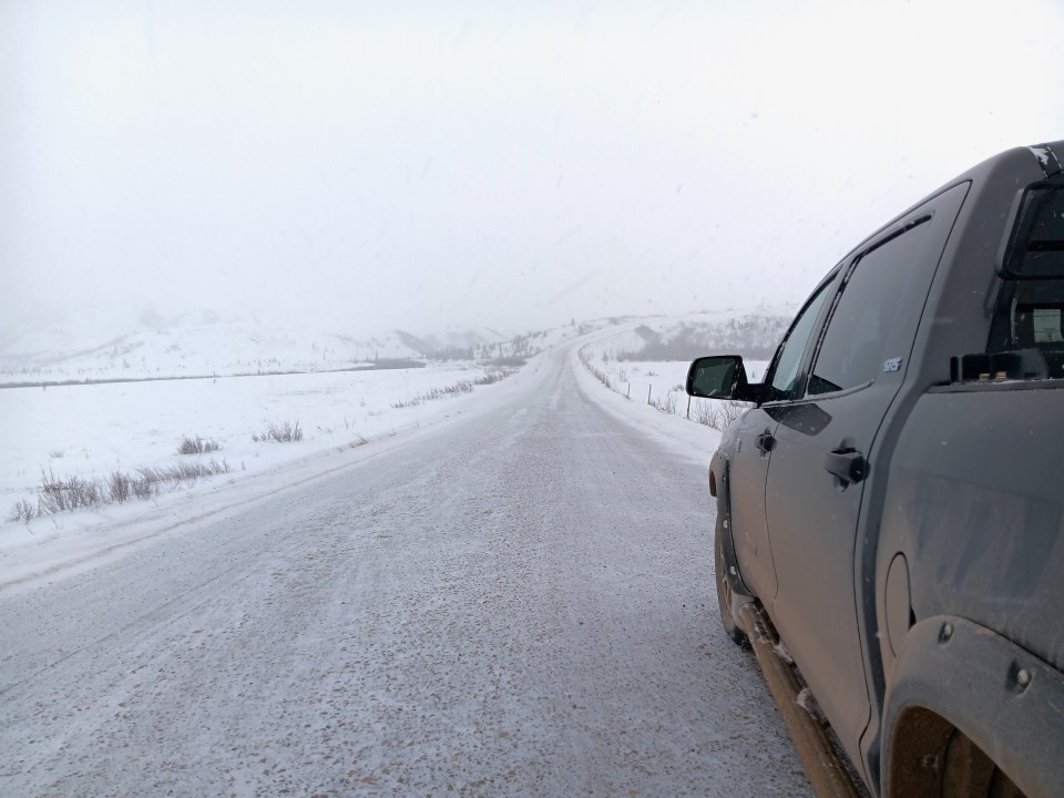 A vehicle on the Dempster Highway. Chloe Williams for Cabin Radio