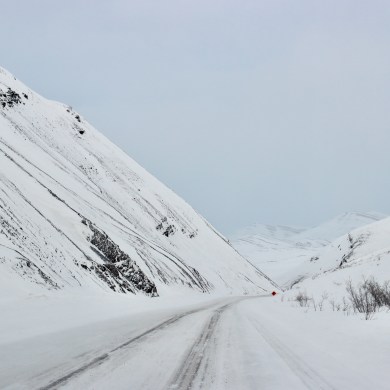 The Dempster Highway south of Fort McPherson in April 2024. Simona Rosenfield/Cabin Radio