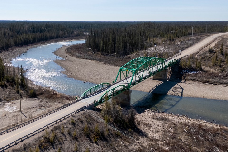 The Buffalo River Bridge. Ollie Williams/Cabin Radio