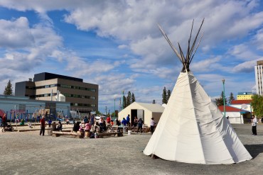 A hide camp outside Yellowknife's Mildred Hall School. Kaylee Nitsiza/Cabin Radio
