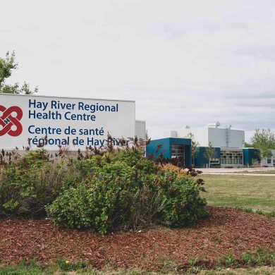 The Hay River Regional Health Centre in June 2024. Sarah Pruys/Cabin Radio