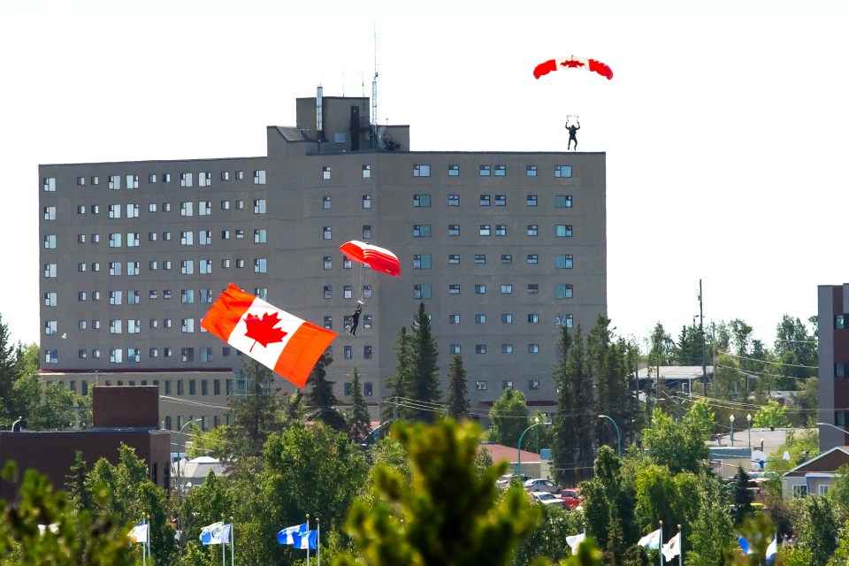 SkyHawks parachutists land in Yellowknife. Photo: Kevin Klingbeil