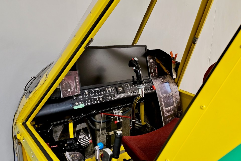 Buffalo Airways' AT-802 simulator. Ollie Williams/Cabin Radio