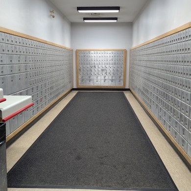Fort Smith's Canada Post office in November 2024. Sarah Pruys/Cabin Radio