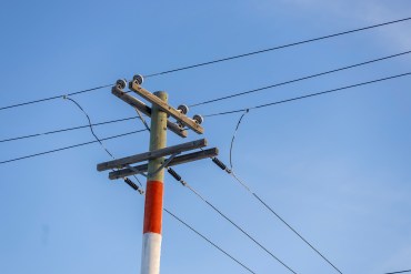 A power pole in Yellowknife. Ollie Williams/Cabin Radio