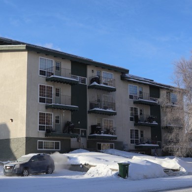 Lundstrom Terrace is an apartment building in Yellowknife owned by Midwest Property Management. Claire McFarlane/Cabin Radio