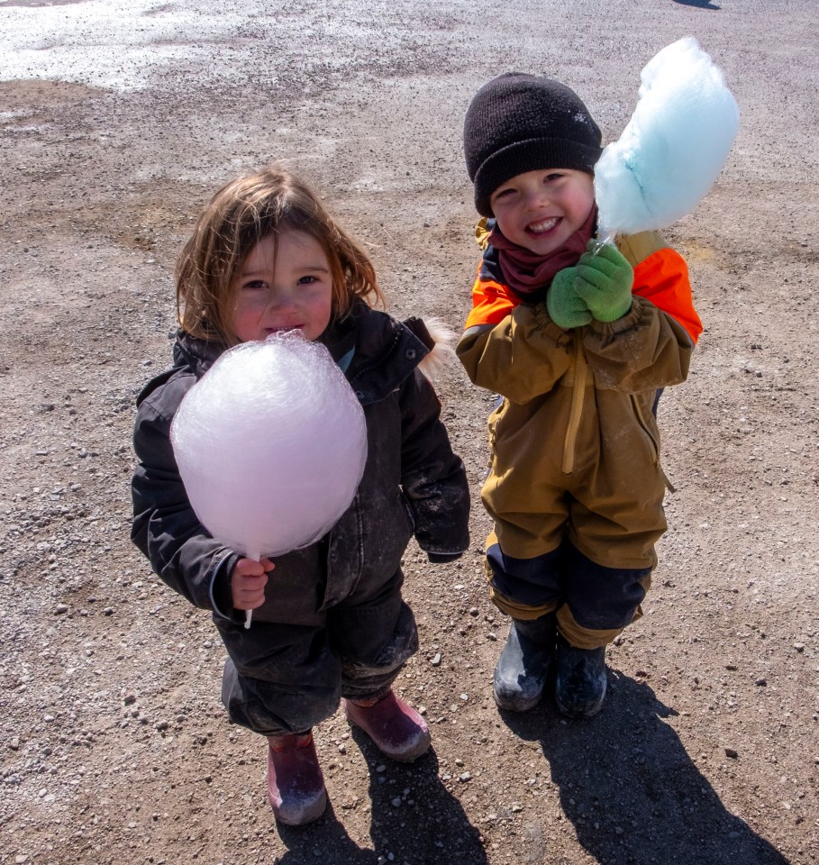 Naohak, 2, and Lennox 4, Boisclair cotton candy_1. Photo: Bill Braden