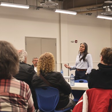 Conservative candidate Kimberly Fairman speaks at a meet-and-greet in Hay River. Claire McFarlane/Cabin Radio