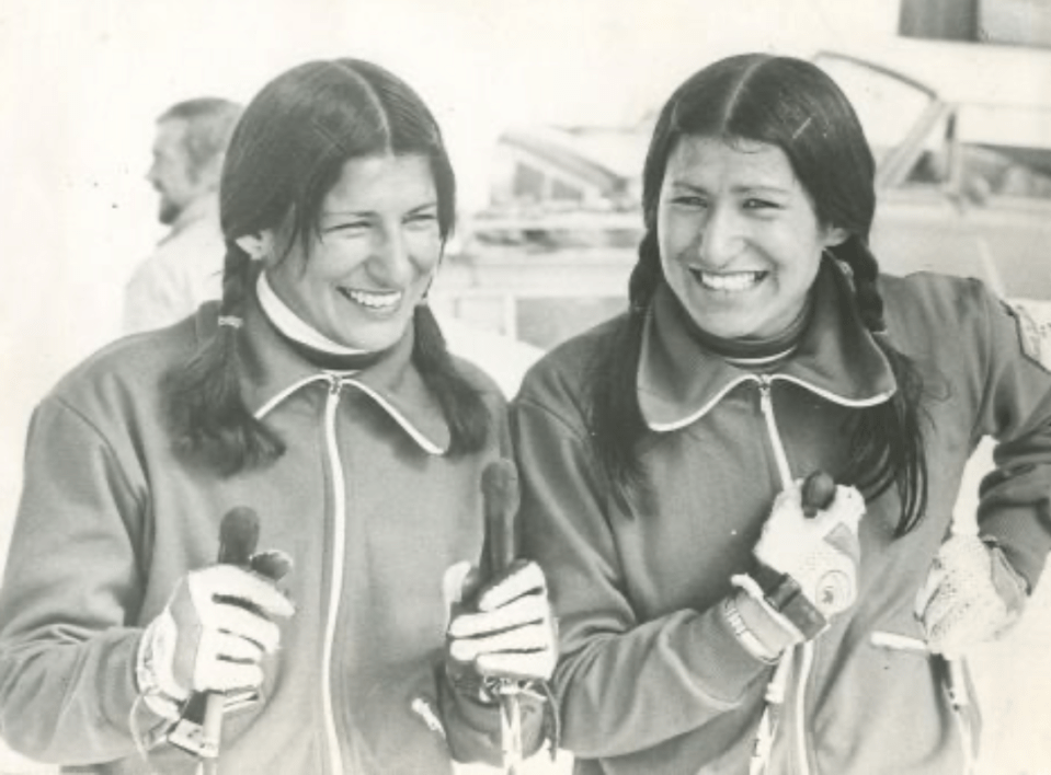Sharon Firth, left, and Shirley Firth Larsson. Canadian Ski Association/Canadian Ski Hall of Fame & Museum