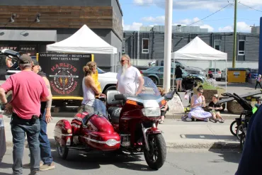 A bike with a sidecar on display at the 2025 Harley's Show & Shine. Sara Verheul/Cabin Radio