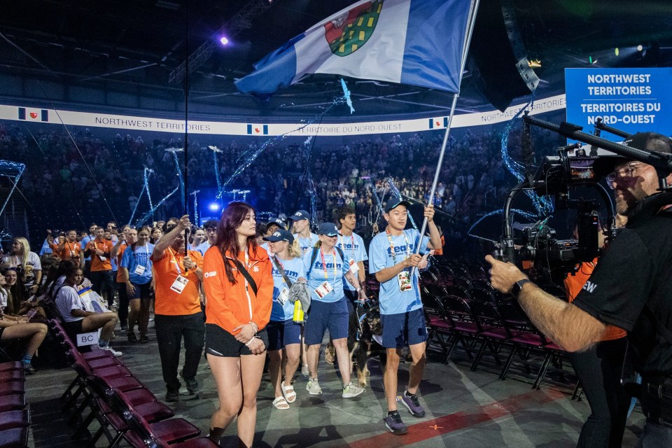 Swimmer Tony Shi led out Team NT at the opening ceremony on August 9. Most of week one took place in sweltering conditions, particularly poolside, where the humidity was a factor. Week two, by contrast, was noticeably cooler.