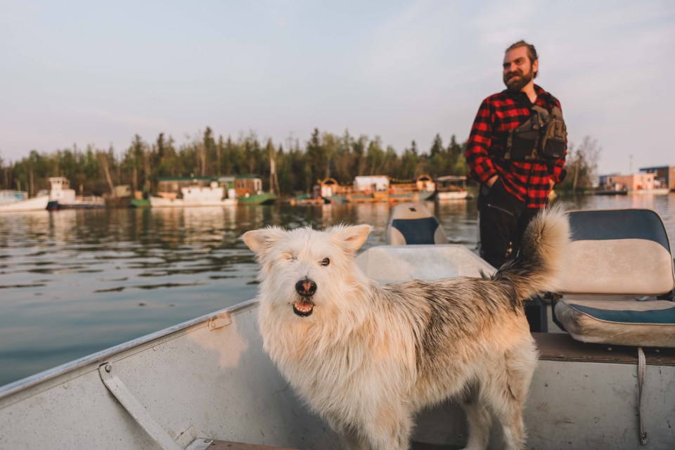 One-eyed Bob does a shuttle run with owner Jake Olson. Sarah Pruys/Cabin Radio