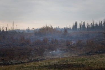 Smoke from wildfires along Highway 3 in September 2025. Ollie Williams/Cabin Radio