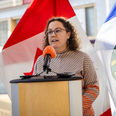 Rebecca Alty makes an announcement on September 26, 2025. Ollie Williams/Cabin Radio