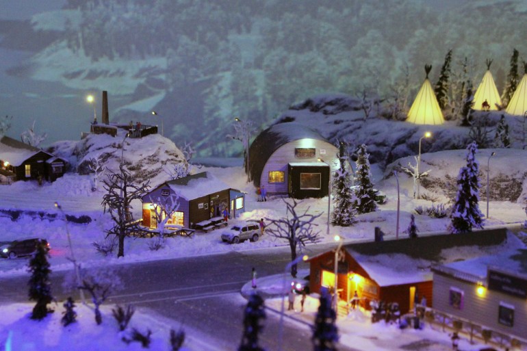 A miniature version of Yellowknife's Bullocks Bistro, Weaver and Devore Trading and Gallery of the Midnight Sun at the Little North exhibit, part of Little Canada, located in downtown Toronto. Claire McFarlane/Cabin Radio