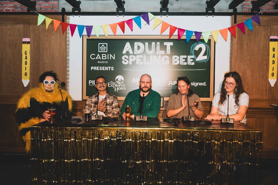 From left, Philip Boulton, Matthew Leung, Garrett Hinchey, Jacki Mckinnon, and Esther Ebbing compete in a semifinal round. Sarah Pruys/Cabin Radio