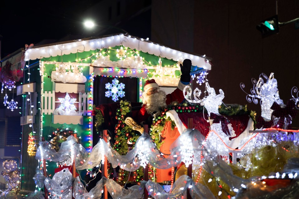 Santa makes his entrance. Ollie Williams/Cabin Radio