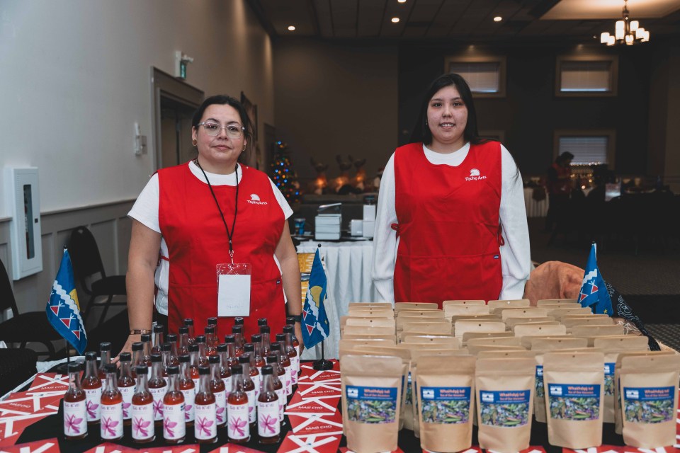 Fireweed syrup and tea for sale at the 2024 Tłı̨chǫ Arts Holiday Sale and Showcase. Sarah Pruys/Tłı̨chǫ Government