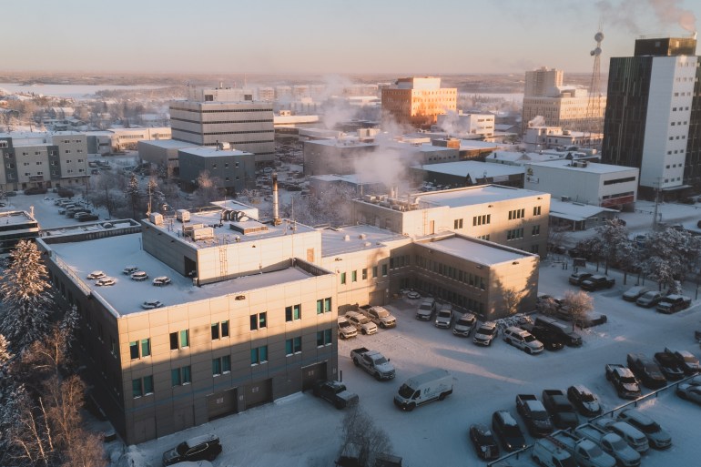 The Yellowknife RCMP detachment in December 2025. Sarah Pruys/Cabin Radio