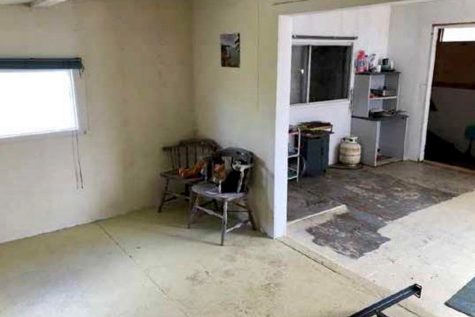 A KBL photo of the second cabin's interior.