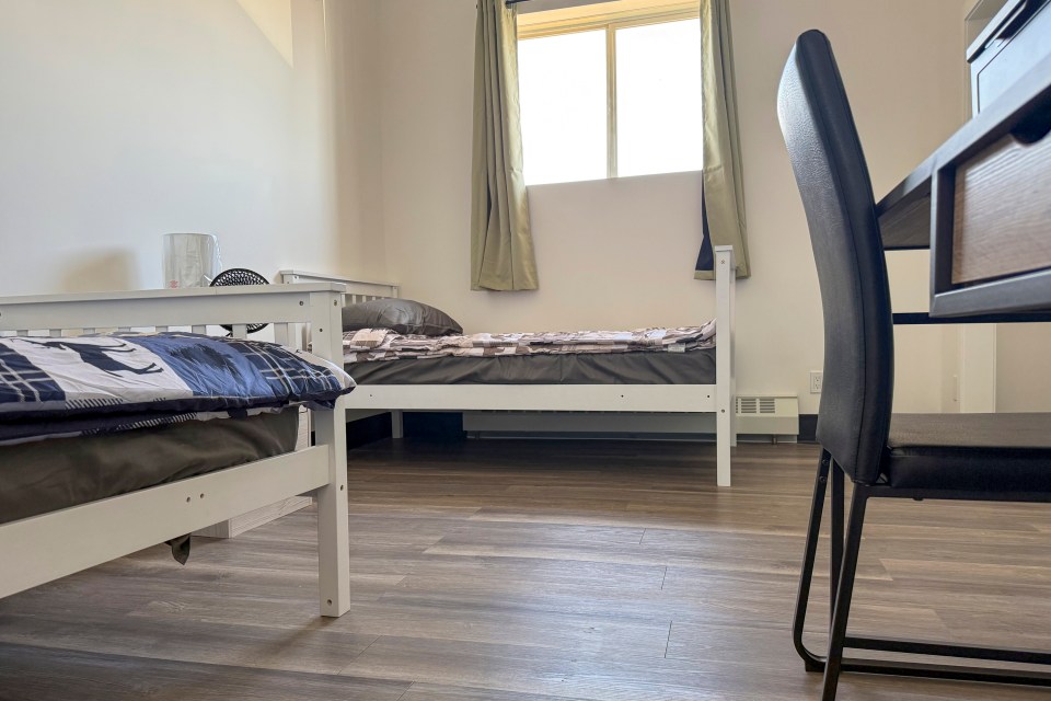 A bedroom at Inuvik's new transitional housing facility. Ollie Williams/Cabin Radio