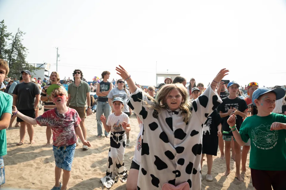 Cows Go Moo fans cheer during their main stage performance. Kai Wilson/Cabin Radio