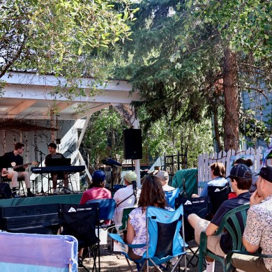 A stage at the 2025 Old Town Ramble and Ride. Aastha Sethi/Cabin Radio