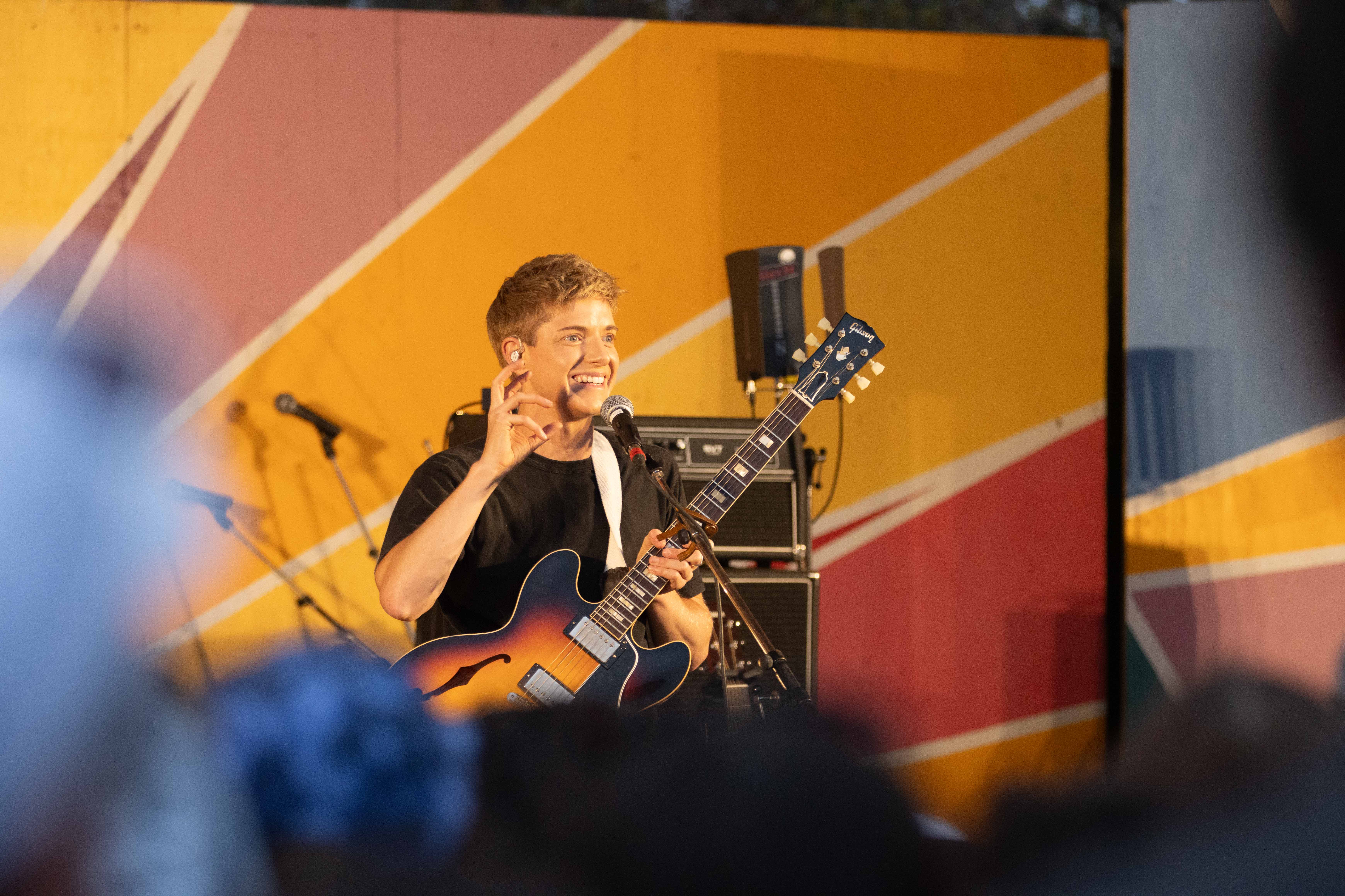 Folk on the Rocks headliner Mae Martin. Kai Wilson/Cabin Radio