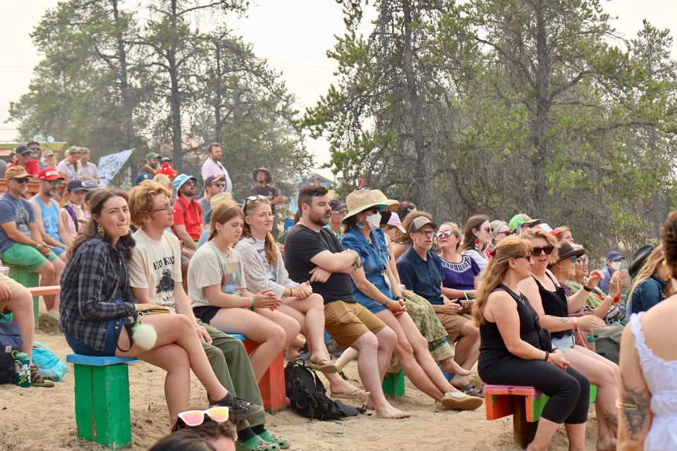 The Cabin Stage crowd on Sunday. Eshana Gohil/Cabin Radio