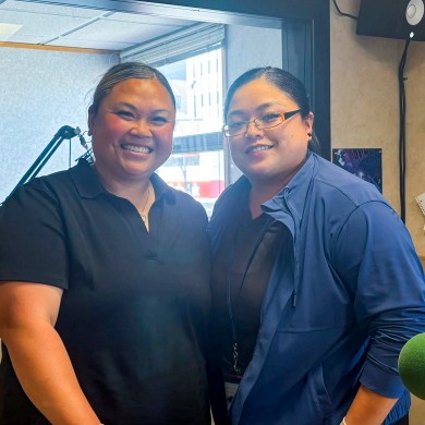 Sousanh Chanthalangsy, left, and Linda Khoungkong. Jasmine Nasogaluak/Cabin Radio