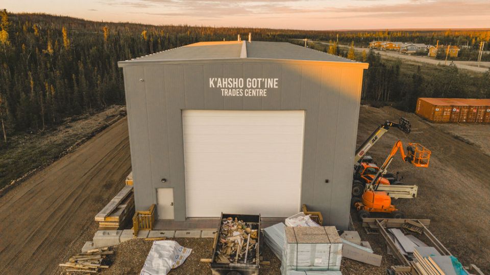 Fort Good Hope trades centre starts to make ‘homes built for the North'